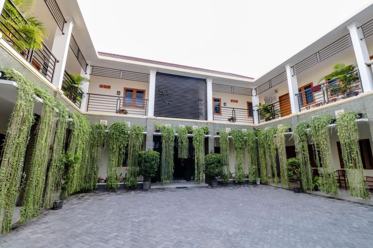 Khatarina Female Residence - Female Only - Khusus Wanita Maguwo Екстериор снимка